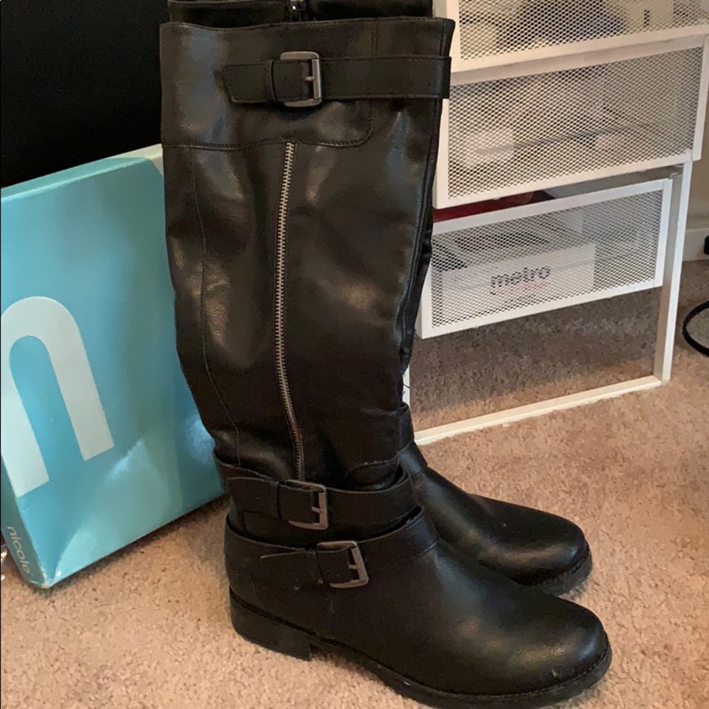 Nicole black boots